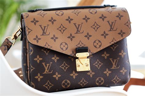 lv tasche umhängetasche|Women's Designer Bags & Purses .